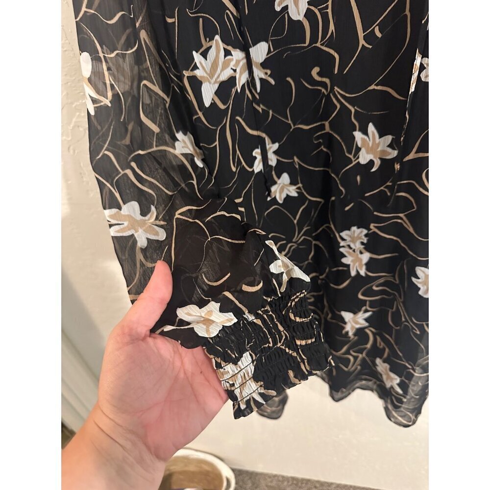 Elizabeth & James Y Black & White Gauzy Floral Long Sleeved Spring Mini Dress - Picture 3 of 11